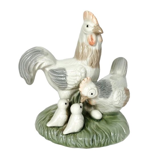 ArtMar Chicken Family Figurine Rustic Farmhouse Kitchen Decor Rooster Statue - Picture 2 of 12